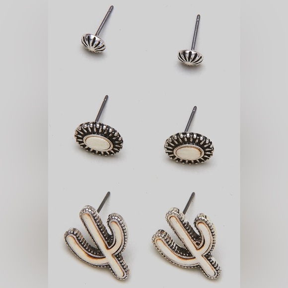 Howlite Triple Stud Earring Set NWT - Picture 1 of 3